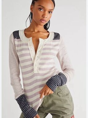 Striped Long-Sleeve Henley Top in Light lavender and Cream